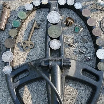 Kenosha Metal Detecting Tour to Simmons Island Beach